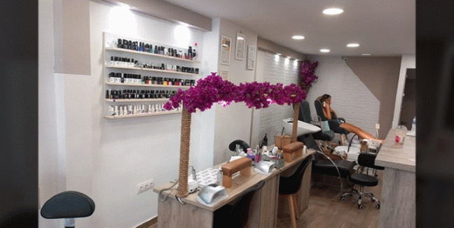 35€ από 60€ (-42%) για λαμπερά, περιποιημένα, μεταξένια και χωρίς φριζάρισμα μαλλιά έως και 6 μήνες, για να απαλλαγείτε από το πιστολάκι και τα ισιωτικά σίδερα, με την επαναστατική θεραπεία μαλλιών Brazilian Keratin Treatment στο Beauty Club στην Νέο Καλλιθέα!!