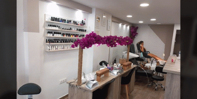Από 5€ Express Manι -Pedi ή 12€ Ημιμόνιμο Spa Mani- Pedi στον σύγχρονο χώρο Ομορφιάς «Beauty Club» στην Καλλιθέα.
